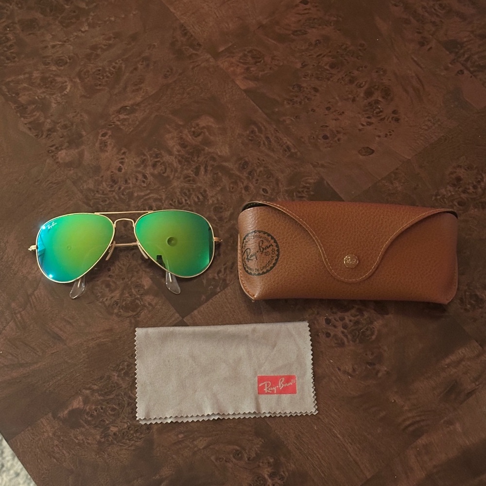 Ray-Ban Gold Frame Sunglasses with Reflective Green Lenses RB 3025